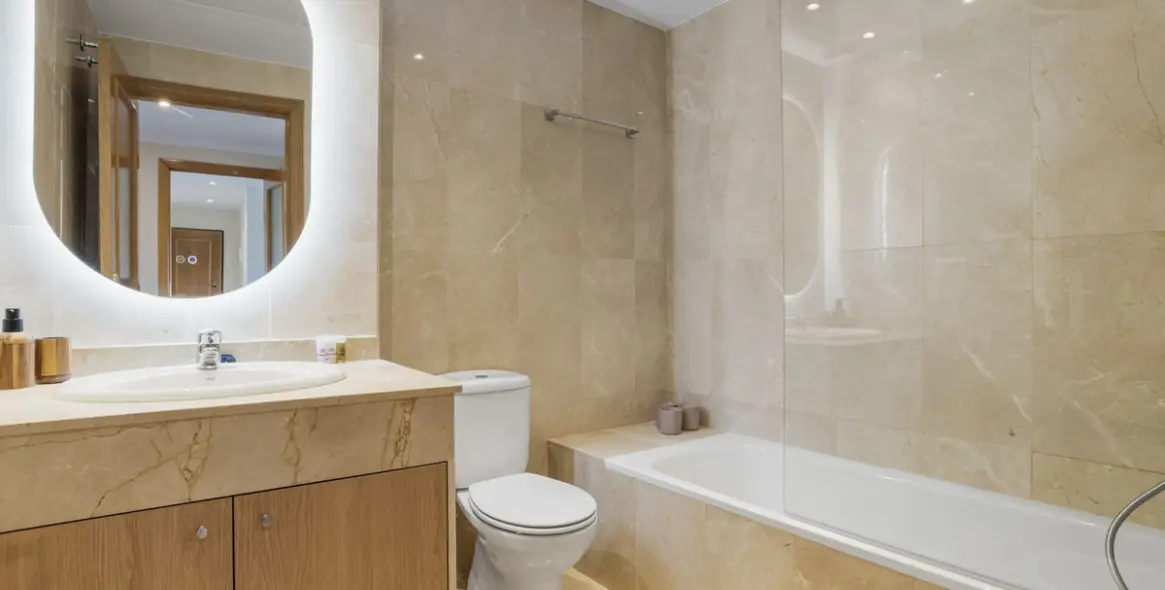 Долгосрочная аренда апартаментов на первом этаже в Estepona 15