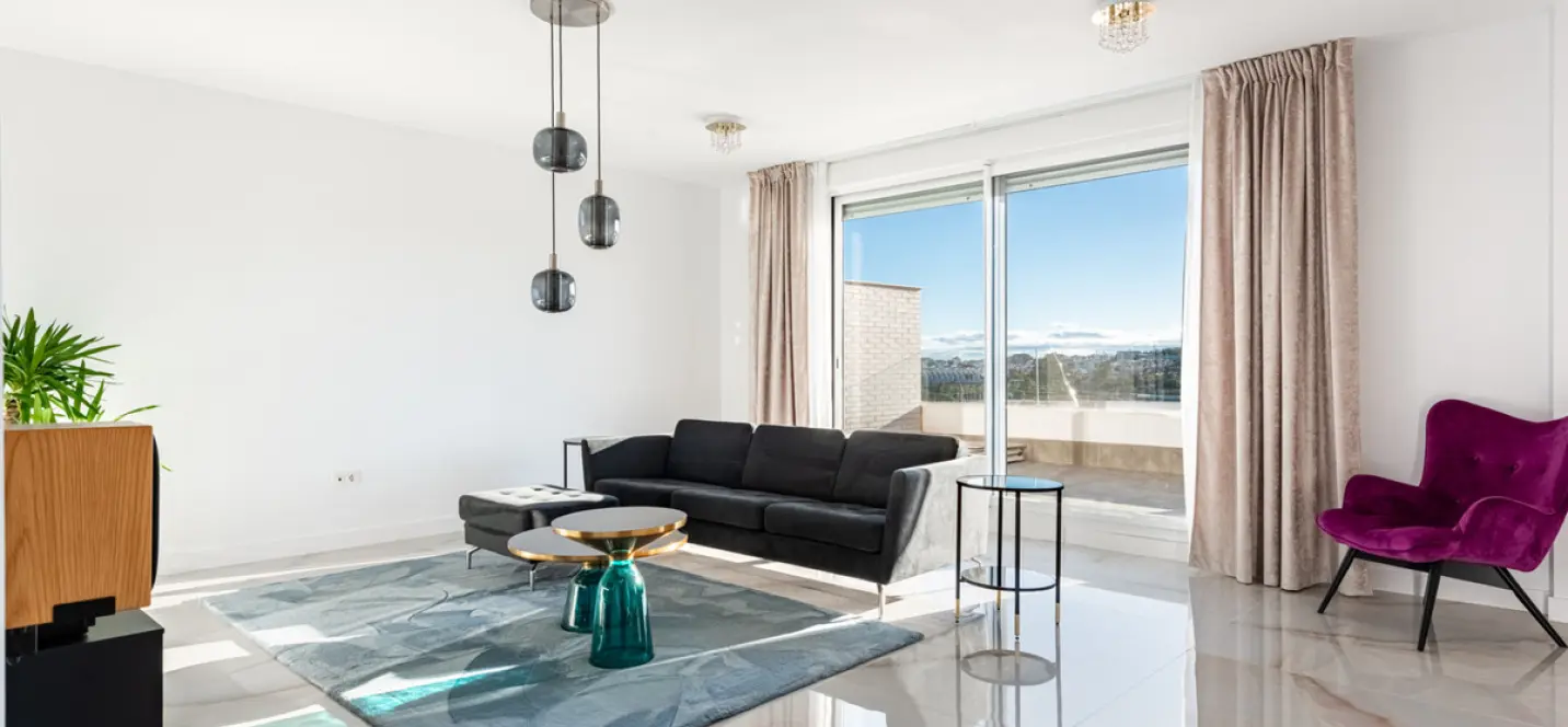Long-term rent of penthouse in Nueva Andalucía 2