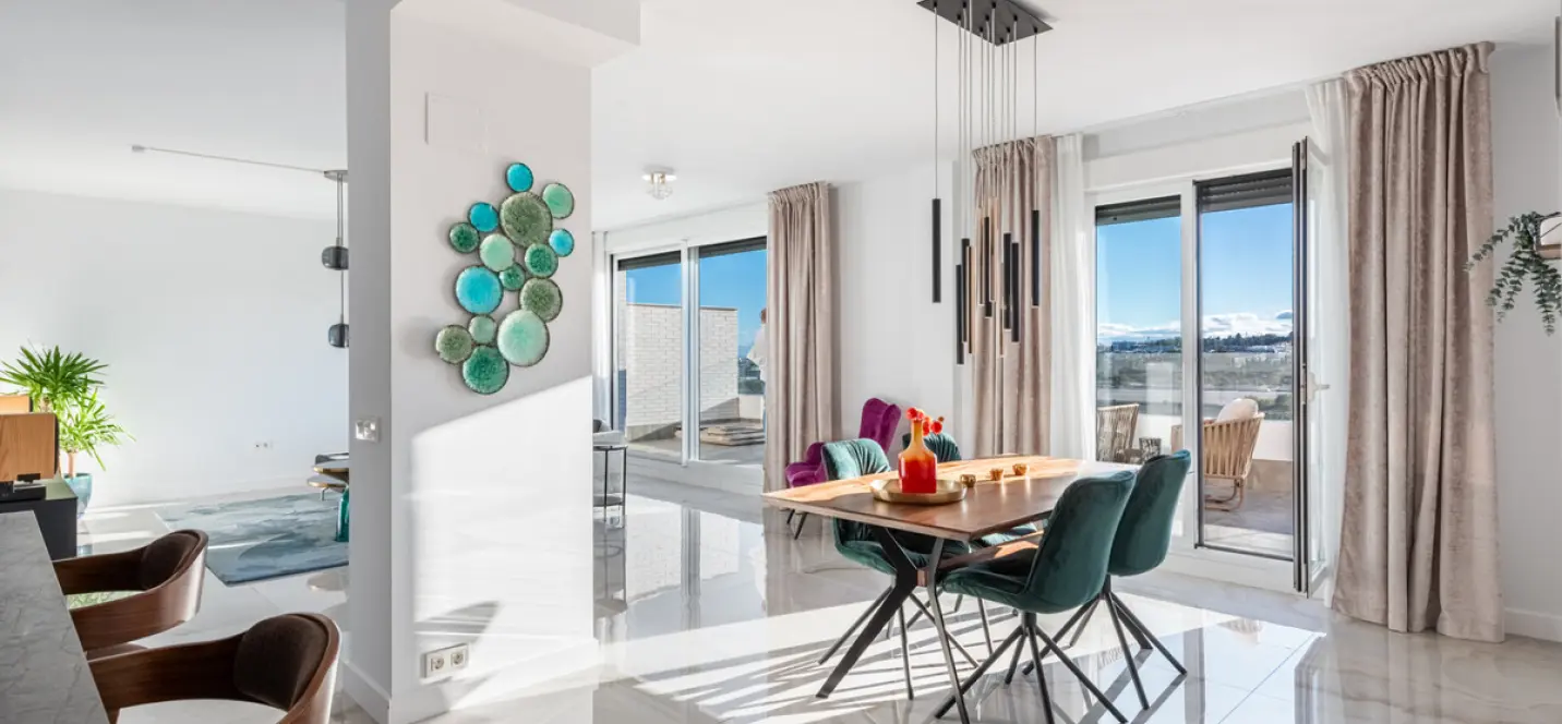 Long-term rent of penthouse in Nueva Andalucía 4