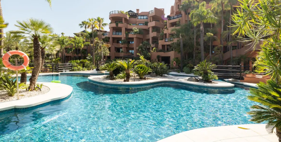 Долгосрочная аренда апартаментов на среднем этаже в Estepona 31