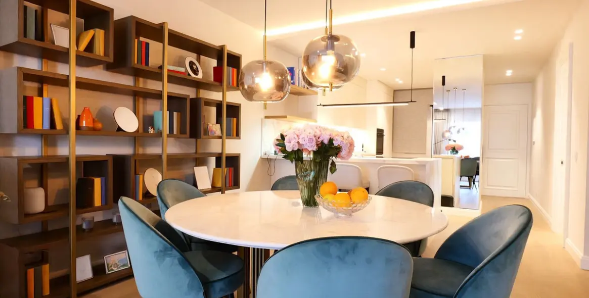 Alquiler a largo plazo de apartamento en planta media en Estepona 1