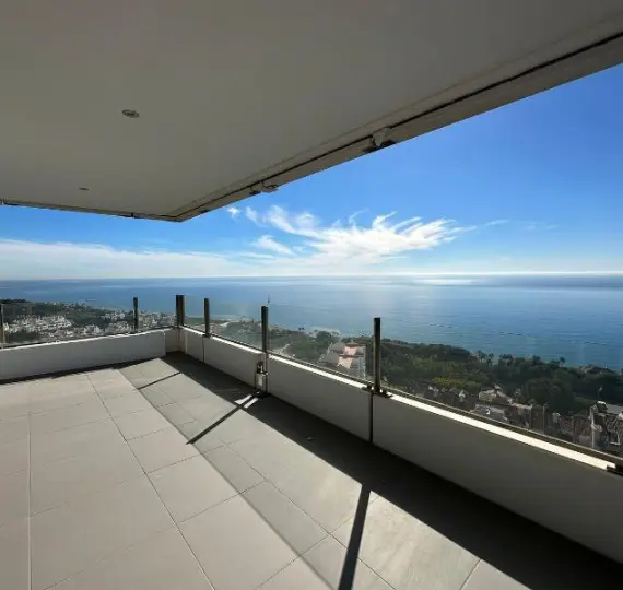 Long-term rent of middle floor apartment in Río Real