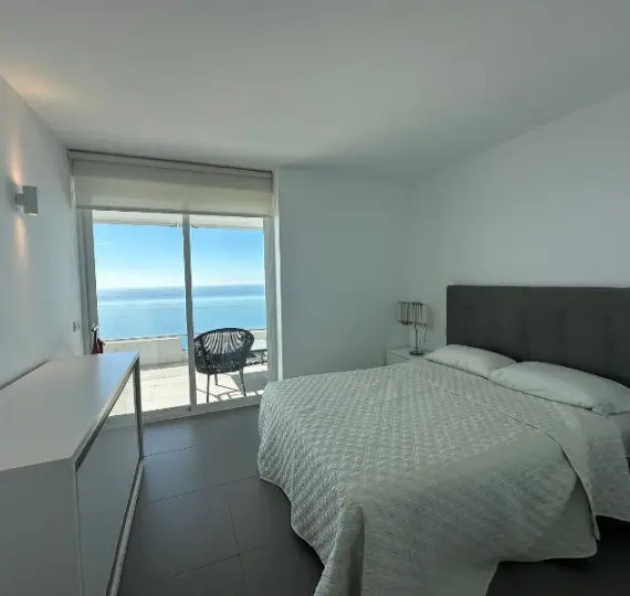 Long-term rent of middle floor apartment in Río Real