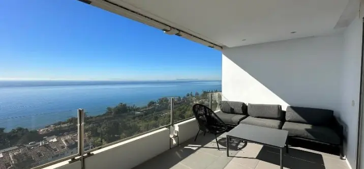 Long-term rent of middle floor apartment in Río Real 4