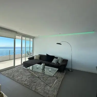 Alquiler a largo plazo de apartamento en planta media en Río Real