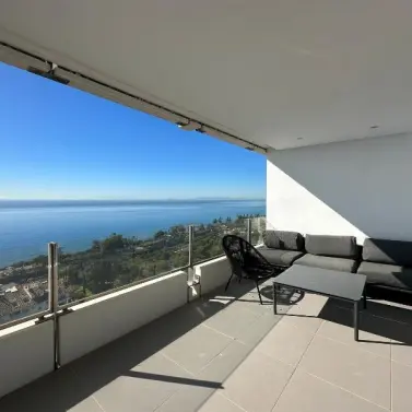 Alquiler a largo plazo de apartamento en planta media en Río Real