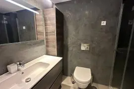 Image 6 thumb