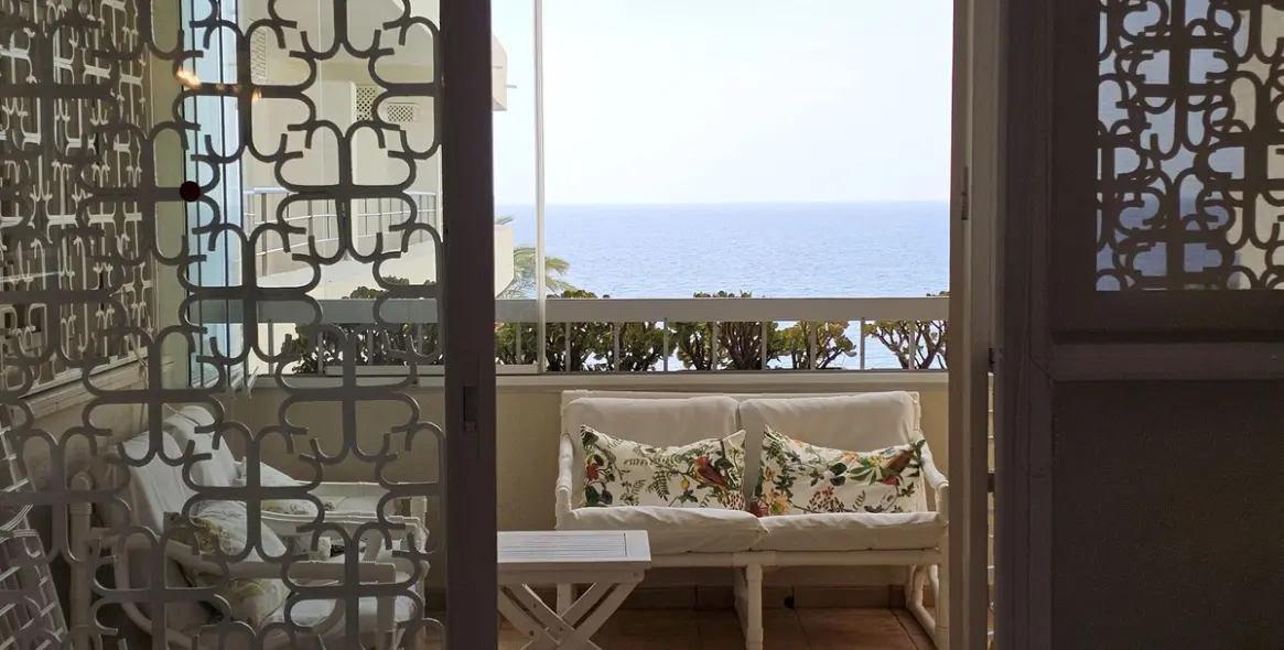 Long-term rent of middle floor apartment in Marbella 2