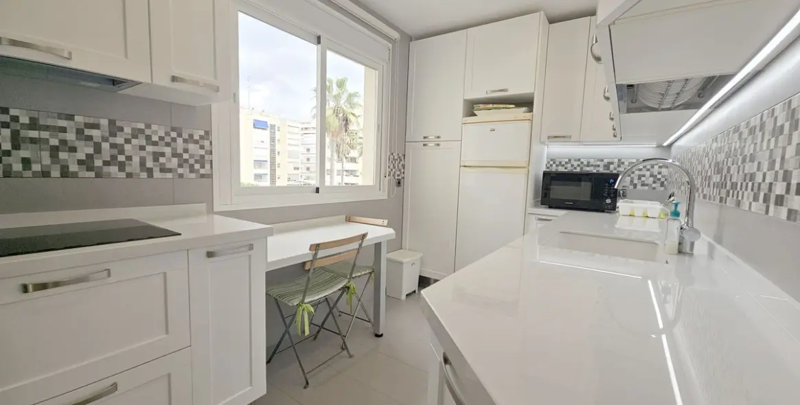 Long-term rent of middle floor apartment in Marbella 10