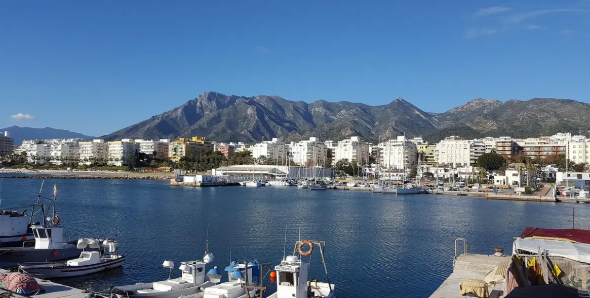 Long-term rent of middle floor apartment in Marbella 17