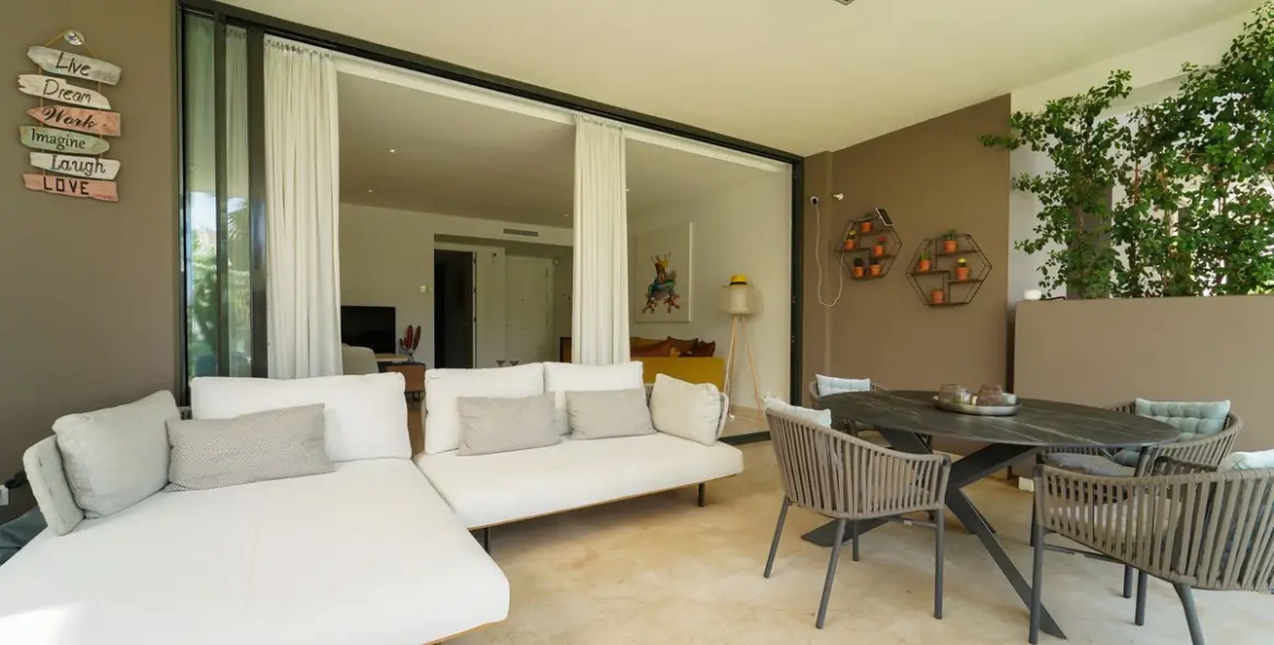 Долгосрочная аренда апартаментов на первом этаже в Cabopino 5