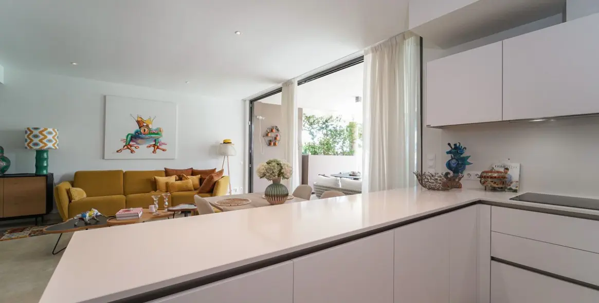 Долгосрочная аренда апартаментов на первом этаже в Cabopino 8