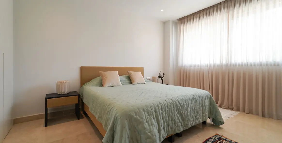 Долгосрочная аренда апартаментов на первом этаже в Cabopino 10