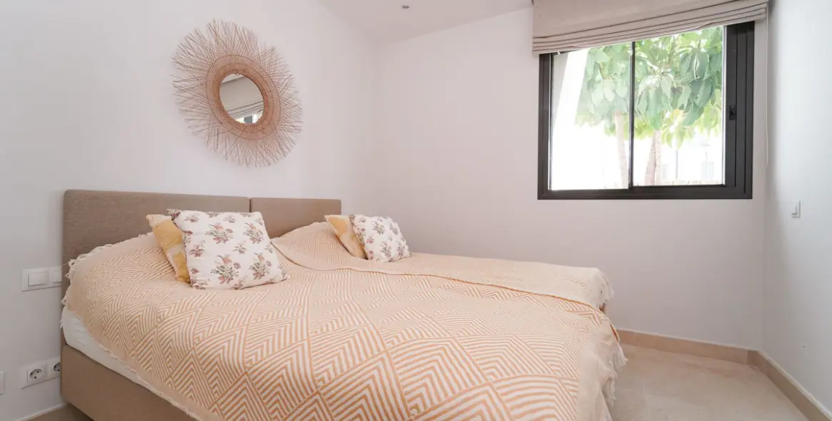 Долгосрочная аренда апартаментов на первом этаже в Cabopino 15