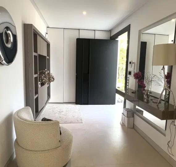 Short-term rent of detached villa in Nueva Andalucía