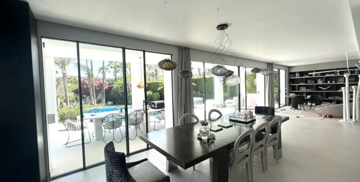 Short-term rent of detached villa in Nueva Andalucía 7