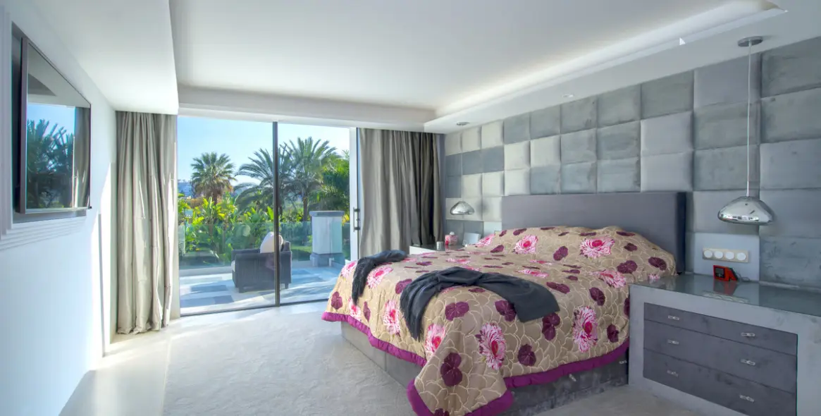 Short-term rent of detached villa in Nueva Andalucía 19