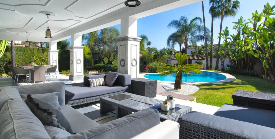 Alquiler a corto plazo de villa independiente en Nueva Andalucía 27