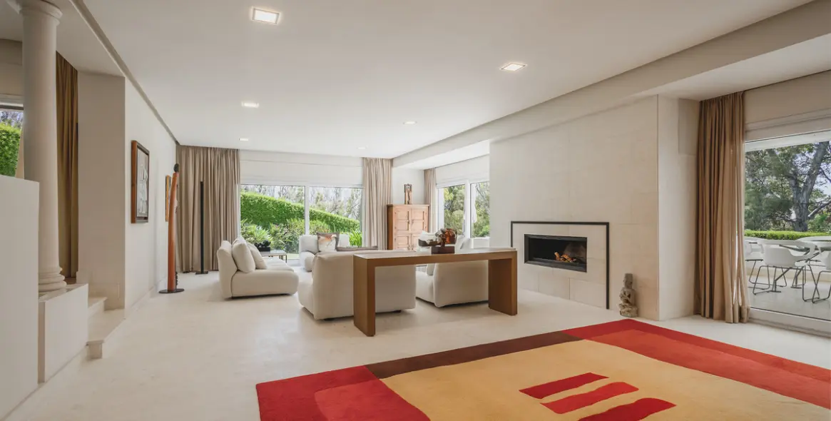 Long-term rent of detached villa in Nueva Andalucía 3