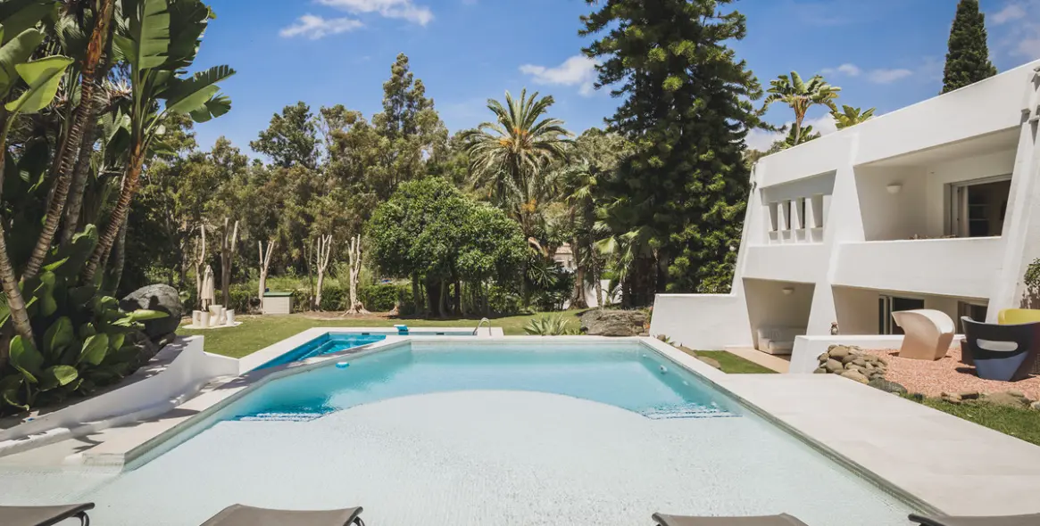 Long-term rent of detached villa in Nueva Andalucía 4