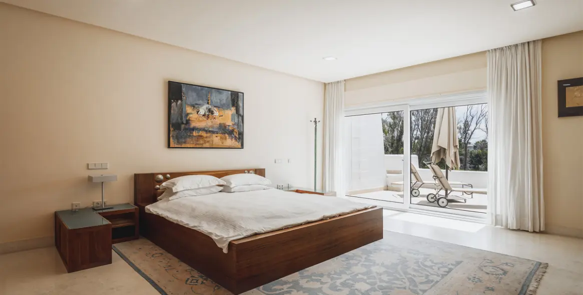 Long-term rent of detached villa in Nueva Andalucía 25