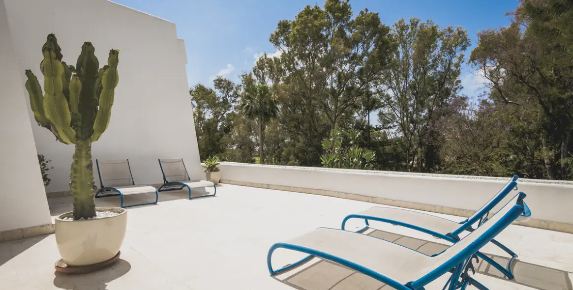 Long-term rent of detached villa in Nueva Andalucía 26