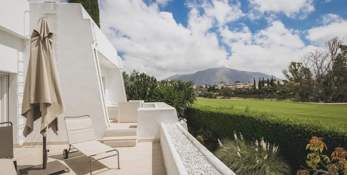 Long-term rent of detached villa in Nueva Andalucía 34