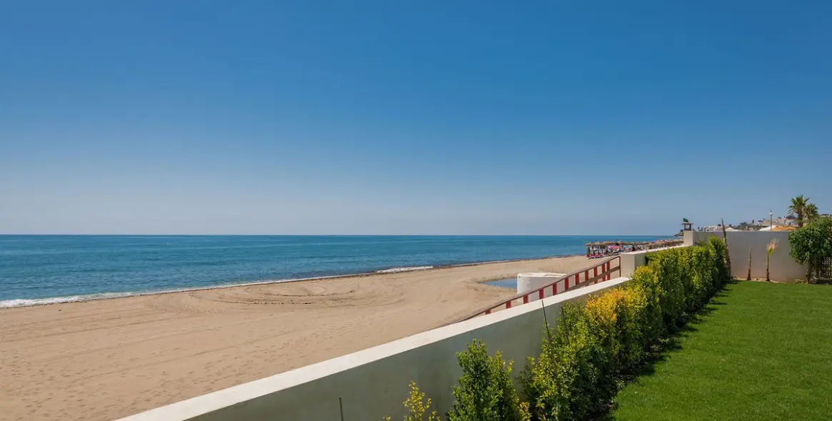 Short-term rent of detached villa in La Cala de Mijas 26