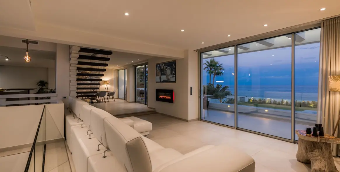 Short-term rent of detached villa in La Cala de Mijas 41