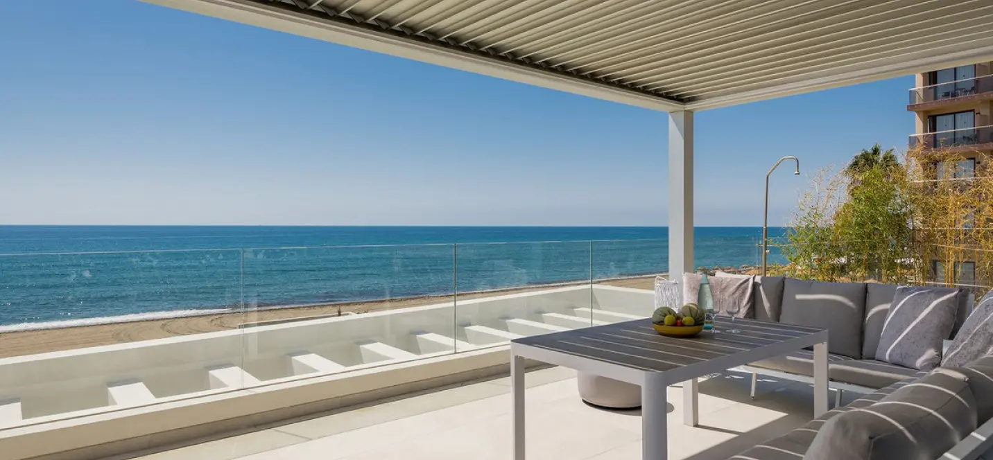 Short-term rent of detached villa in La Cala de Mijas 0