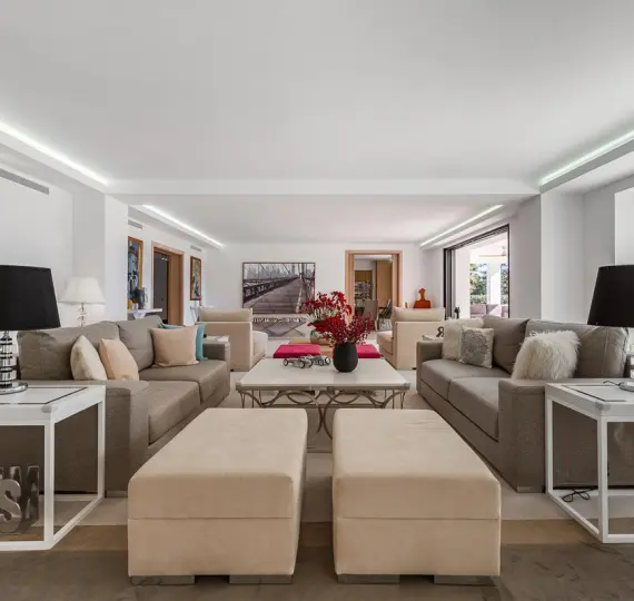 Краткосрочная аренда  отдельно стоящей виллы в Benahavís