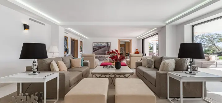 Краткосрочная аренда  отдельно стоящей виллы в Benahavís 2