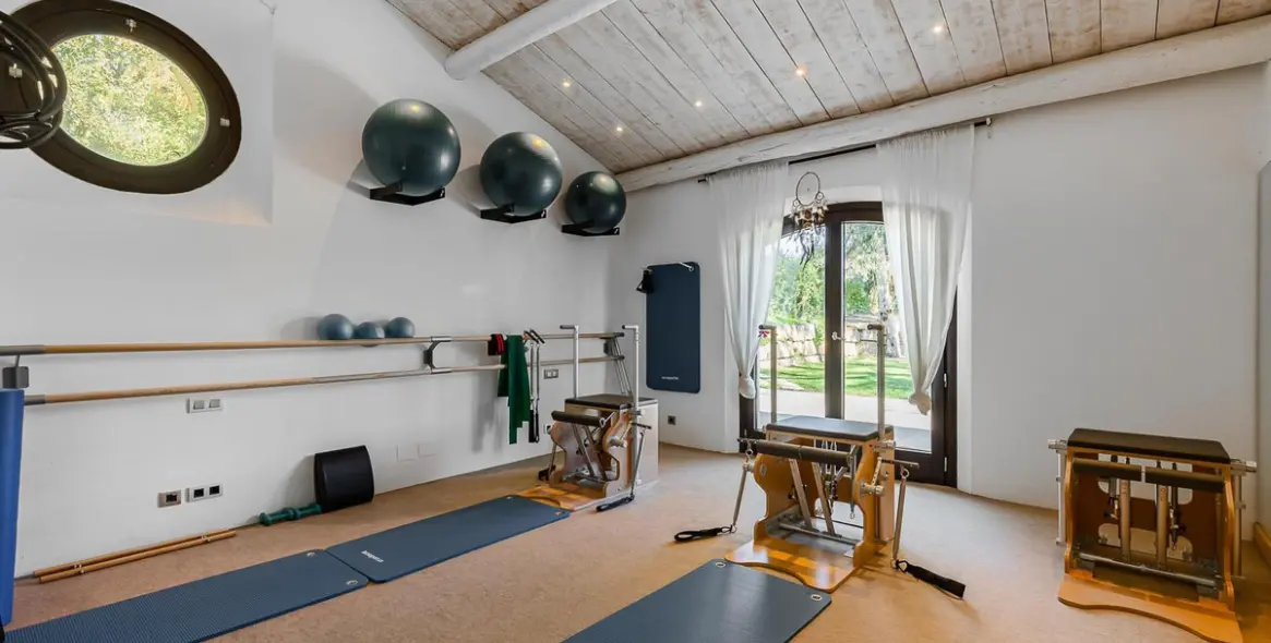 Краткосрочная аренда  отдельно стоящей виллы в Benahavís 32