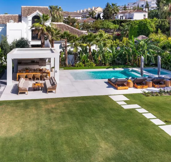 Long-term rent of detached villa in Marbella