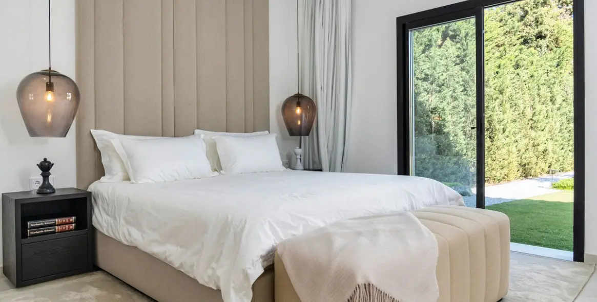 Long-term rent of detached villa in Marbella 25