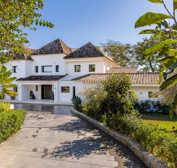 Краткосрочная аренда  отдельно стоящей виллы в Estepona