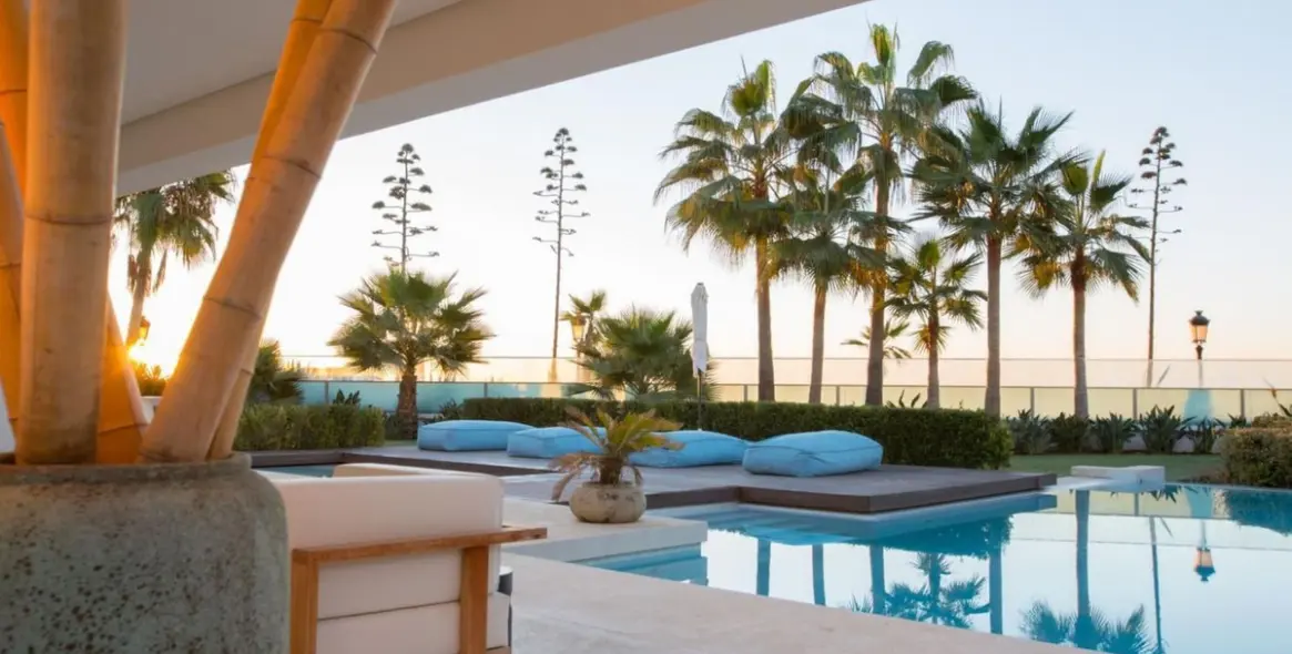 Short-term rent of detached villa in Marbella 1