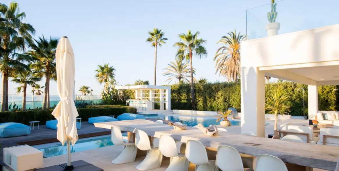 Short-term rent of detached villa in Marbella 2