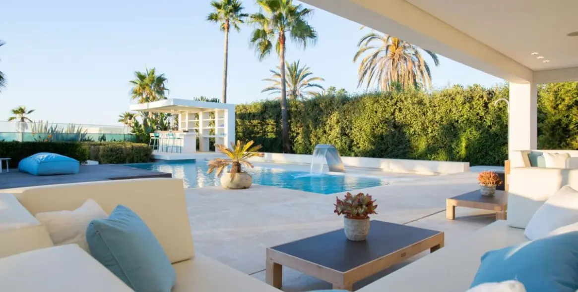 Short-term rent of detached villa in Marbella 12