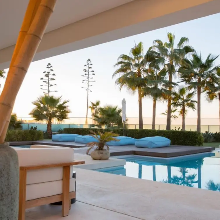 Short-term rent of detached villa in Marbella