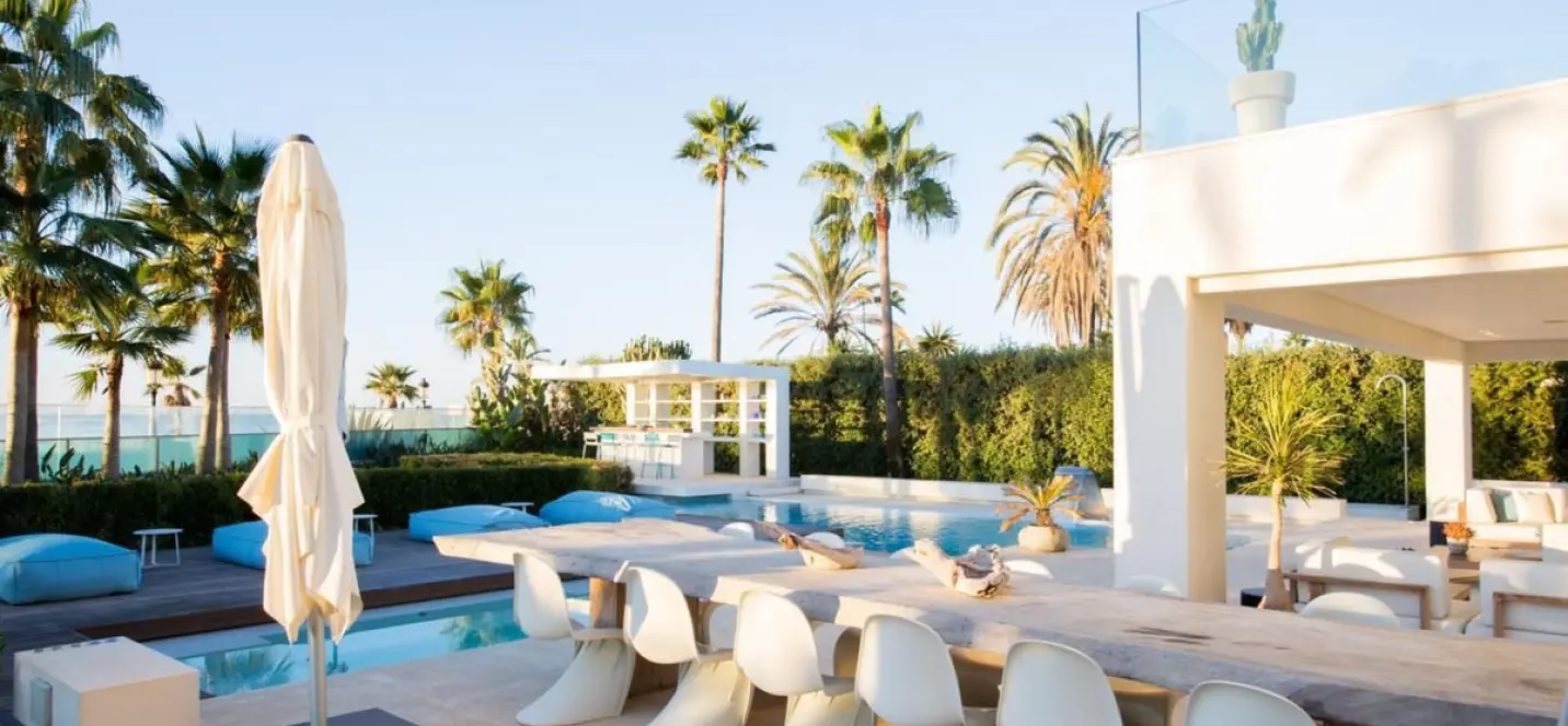 Short-term rent of detached villa in Marbella 1