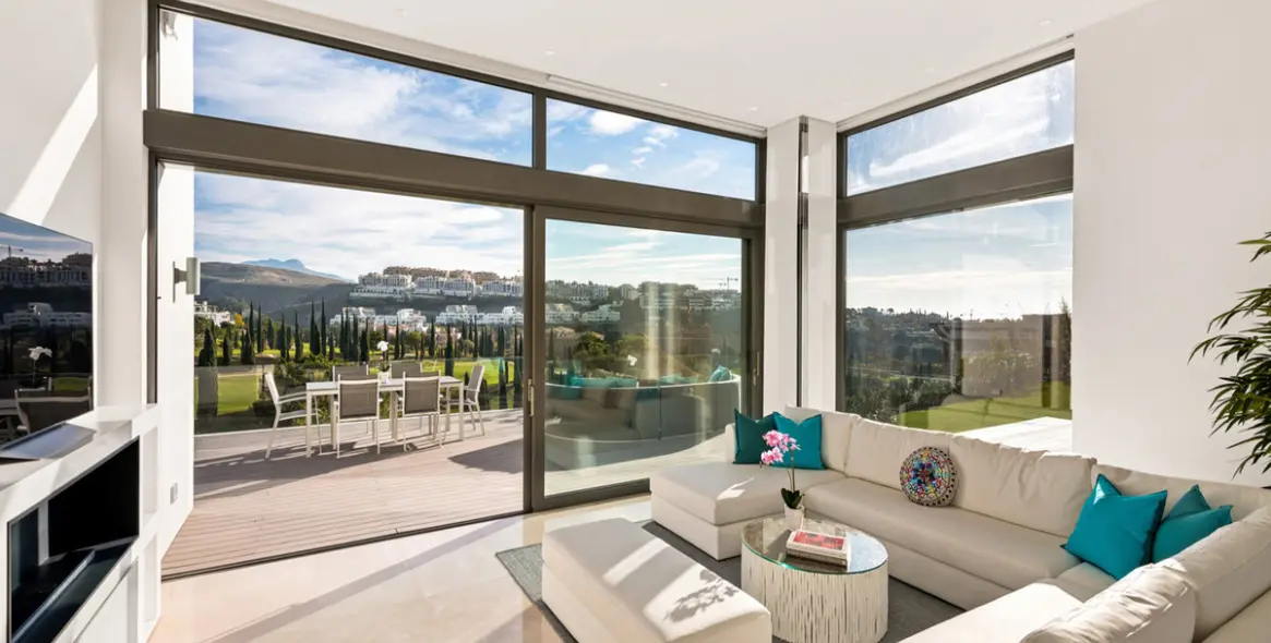 Краткосрочная аренда  отдельно стоящей виллы в Los Flamingos 16