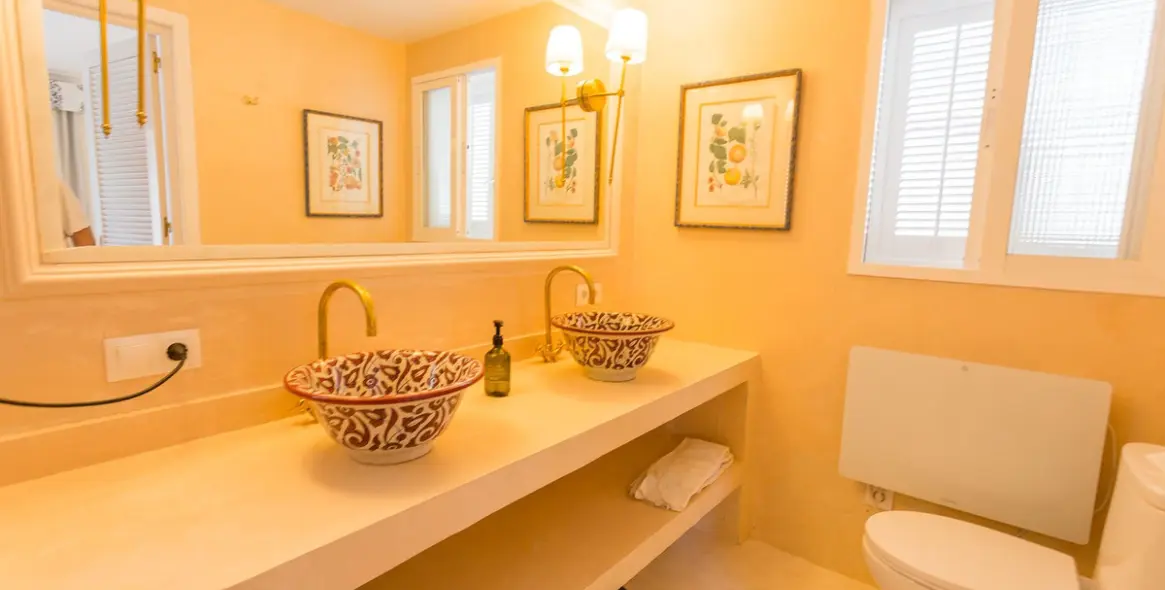 Краткосрочная аренда  отдельно стоящей виллы в The Golden Mile 28