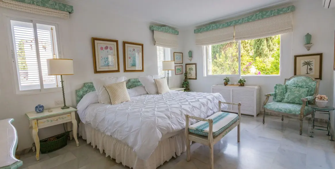 Краткосрочная аренда  отдельно стоящей виллы в The Golden Mile 36