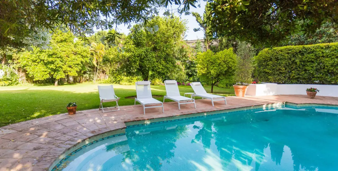 Краткосрочная аренда  отдельно стоящей виллы в The Golden Mile 38