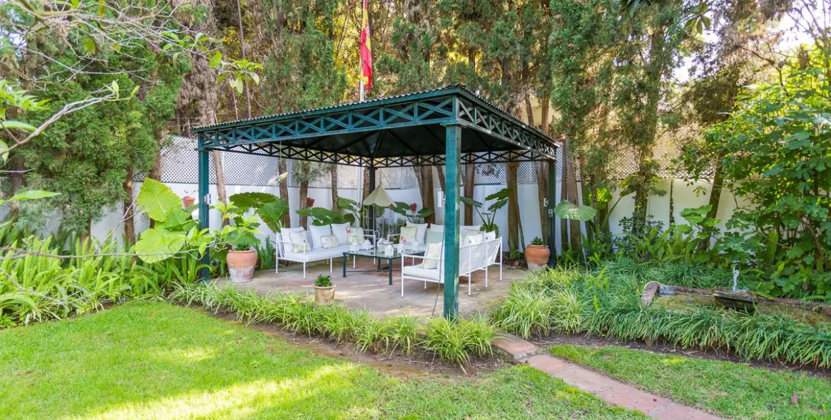 Краткосрочная аренда  отдельно стоящей виллы в The Golden Mile 39