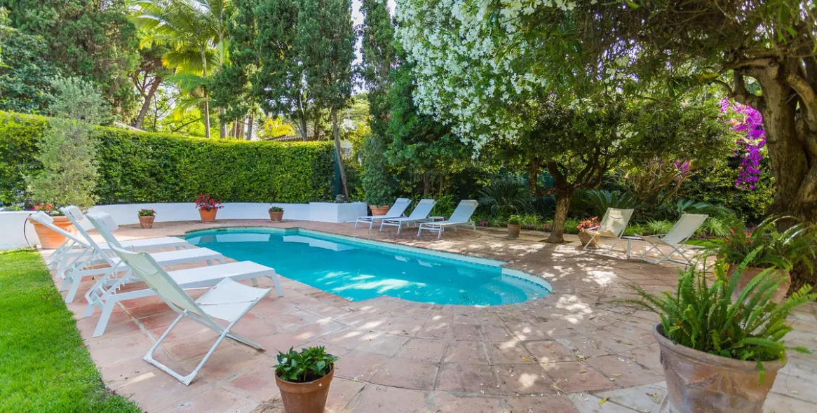 Краткосрочная аренда  отдельно стоящей виллы в The Golden Mile 43