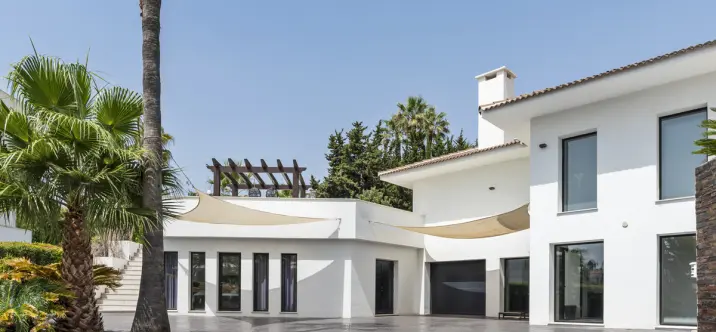 Alquiler a largo plazo de villa independiente en Nueva Andalucía 2