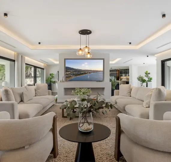 Alquiler a largo plazo de villa independiente en Nueva Andalucía