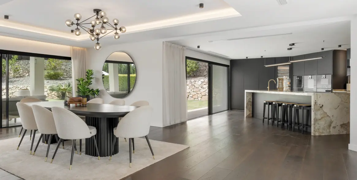 Long-term rent of detached villa in Nueva Andalucía 12